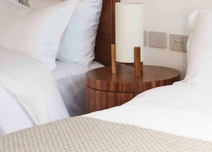 Dama Hotel 4*